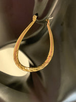 Load image into Gallery viewer, Brass Hollow Oval Hoop Earrings
