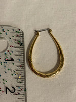 Load image into Gallery viewer, Brass Hollow Oval Hoop Earrings
