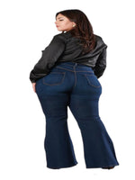 Load image into Gallery viewer, Women&#39;s Plus Size Wide Leg And Flare Jeans Dark Wash
